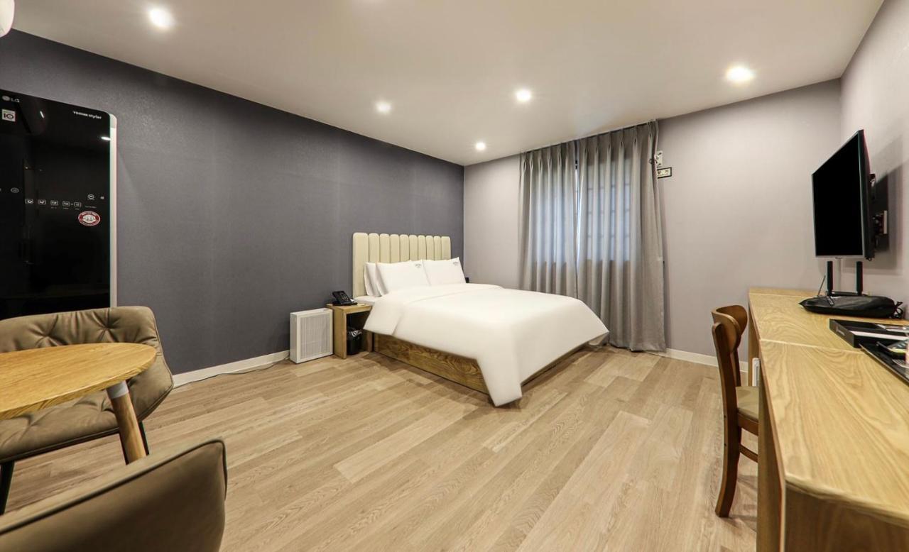Hotel Laon Тхонъён Экстерьер фото