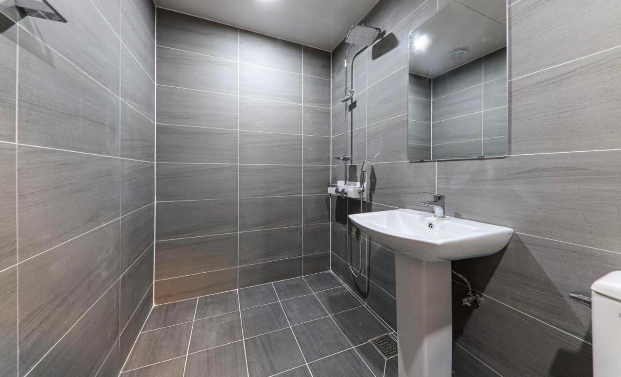 Hotel Laon Тхонъён Экстерьер фото