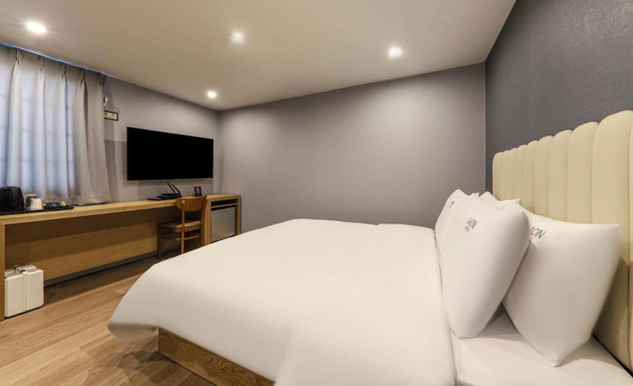 Hotel Laon Тхонъён Экстерьер фото